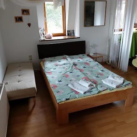 Kraeuter-heidi 公寓