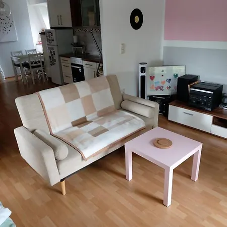 Kraeuter-heidi 公寓 *